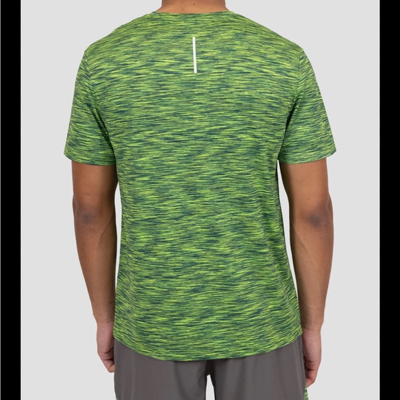 Underarmour seamless Tshirt size Xl EUC - Picture 1 of 3